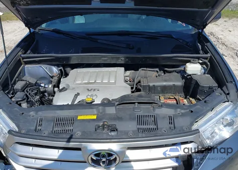 2012 Toyota Highlander Base из США, поврежденный, VIN 5TDBK3EH9CS097445